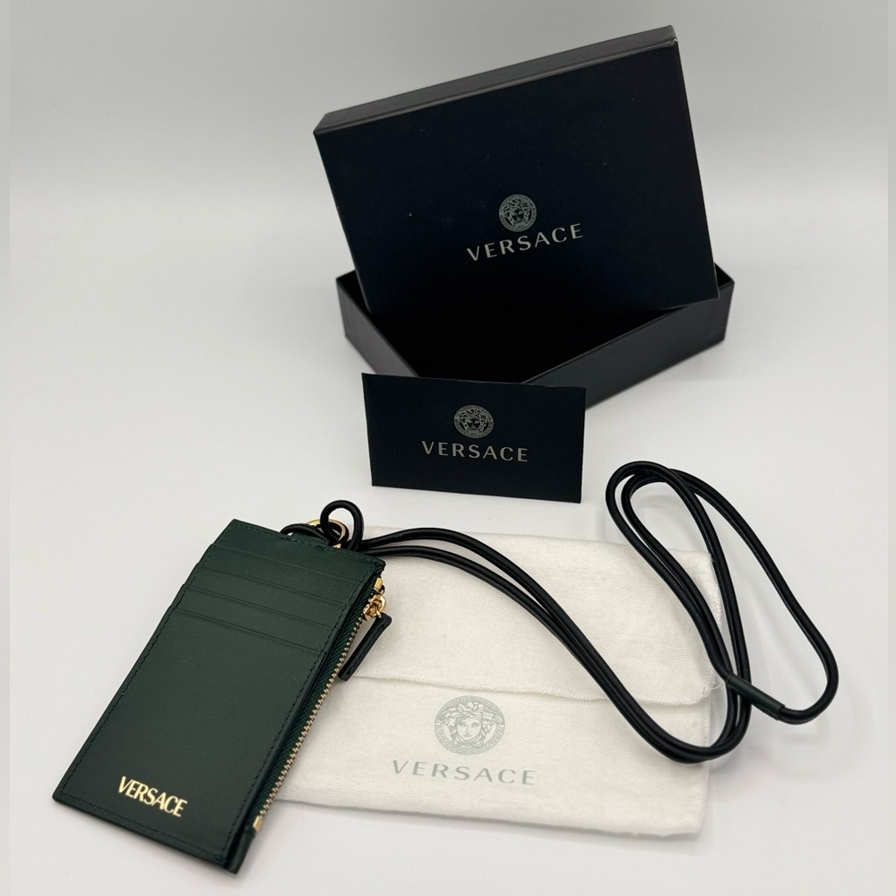 VERSACE Medusa card/ID Holder NWT
